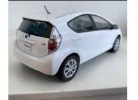 Aqua scale diecast model with box