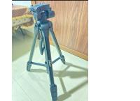 Canon EOS 750D DSLR camera full set with Albott Tripod
