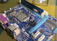 Astrock H61 Motherboard