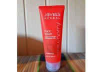 Jovees Herbal Strawberry face wash