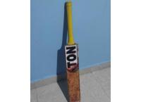 Cricket bat